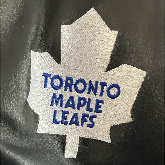 Vintage DeLong Leather Jacket - Picture 4 of 9